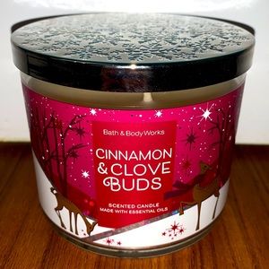 NEW Bath and Body Works 3-wick Candle